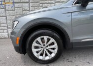 2018 Volkswagen Tiguan in Decatur, GA 30032 - 18137760 9