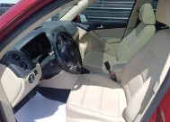 2016 Volkswagen Tiguan in DuBois, PA 15801 - 18137764 8