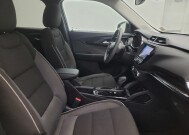 2021 Chevrolet TrailBlazer in Glendale, AZ 85301 - 18137862 21