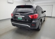 2019 Nissan Pathfinder in Cincinnati, OH 45255 - 18137974 7