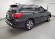 2019 Nissan Pathfinder in Cincinnati, OH 45255 - 18137974 10