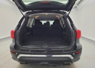 2019 Nissan Pathfinder in Cincinnati, OH 45255 - 18137974 29