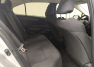 2022 Toyota Corolla in St. Louis, MO 63136 - 18137984 19
