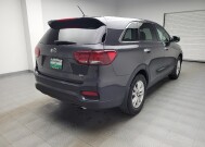 2019 Kia Sorento in Eastpointe, MI 48021 - 18138176 9