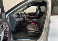 2025 Ford Explorer in Burlington, WI 53105 - 18138468 18