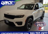 2023 Jeep Grand Cherokee in Burlington, WI 53105 - 18138469 1