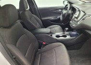 2018 Chevrolet Malibu in Downey, CA 90241 - 18138492 21