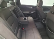 2018 Chevrolet Malibu in Downey, CA 90241 - 18138492 19