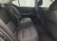 2021 Nissan Altima in Eastpointe, MI 48021 - 18138691 19
