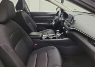 2021 Nissan Altima in Eastpointe, MI 48021 - 18138691 21