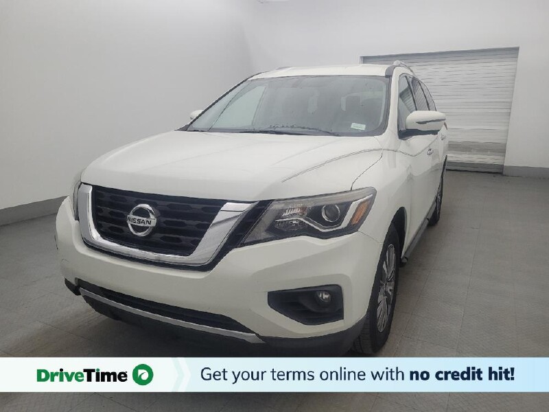 2018 Nissan Pathfinder in Clearwater, FL 33764 - 18138948