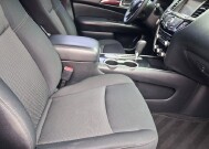 2020 Nissan Pathfinder in Knoxville, TN 37912 - 18139022 9
