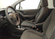 2020 Chevrolet Trax in Lombard, IL 60148 - 18139194 17