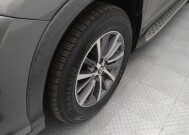 2019 Toyota Highlander in St. Louis, MO 63136 - 18139321 31