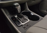 2019 Toyota Highlander in St. Louis, MO 63136 - 18139321 26
