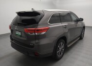 2019 Toyota Highlander in St. Louis, MO 63136 - 18139321 9