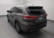 2019 Toyota Highlander in St. Louis, MO 63136 - 18139321 5