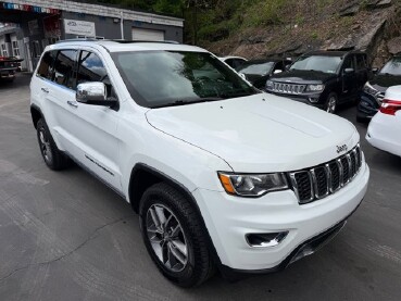 2017 Jeep Grand Cherokee in Pottsville, PA 17901