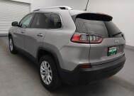 2019 Jeep Cherokee in Kissimmee, FL 34744 - 18139523 5