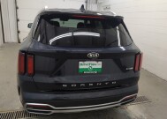 2021 Kia Sorento in Cincinnati, OH 45255 - 18139883 6
