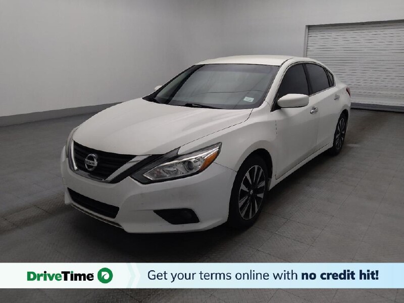 2018 Nissan Altima in Lauderdale Lakes, FL 33313 - 18139963