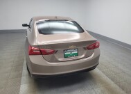2018 Chevrolet Malibu in Indianapolis, IN 46219 - 18140123 6