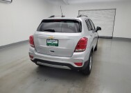 2022 Chevrolet Trax in Miamisburg, OH 45342 - 18140275 7