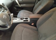 2015 Nissan Rogue in Tampa, FL 33619 - 18140467 17