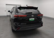 2020 Toyota Highlander in West Palm Beach, FL 33409 - 18140496 6