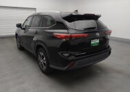 2020 Toyota Highlander in West Palm Beach, FL 33409 - 18140496 5