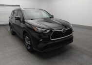 2020 Toyota Highlander in West Palm Beach, FL 33409 - 18140496 13