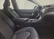 2018 Toyota Camry in Eastpointe, MI 48021 - 18141162 21