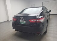 2018 Toyota Camry in Eastpointe, MI 48021 - 18141162 7