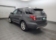 2017 Ford Explorer in Glendale, AZ 85301 - 18141345 5
