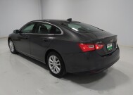 2018 Chevrolet Malibu in Columbus, OH 43231 - 18141428 5