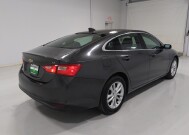 2018 Chevrolet Malibu in Columbus, OH 43231 - 18141428 9