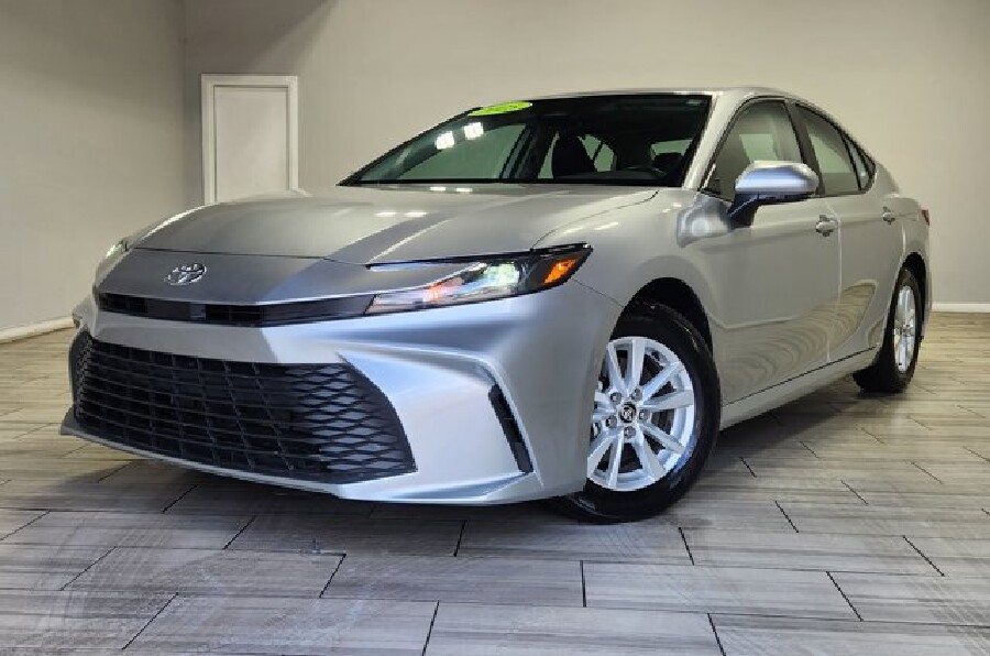 2025 Toyota Camry in Cinnaminson, NJ 08077 - 18141512