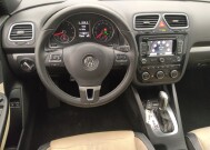2015 Volkswagen Eos in Live Oak, TX 78233 - 18141705 22