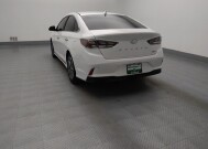 2019 Hyundai Sonata in Topeka, KS 66611 - 18141897 6
