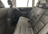 2017 Volkswagen Tiguan in Kissimmee, FL 34744 - 18142001 18
