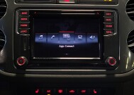 2017 Volkswagen Tiguan in Kissimmee, FL 34744 - 18142001 25