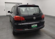 2017 Volkswagen Tiguan in Kissimmee, FL 34744 - 18142001 6