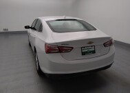 2022 Chevrolet Malibu in Topeka, KS 66611 - 18142065 6