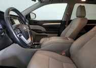 2018 Toyota Highlander in Lewisville, TX 75067 - 18142207 17