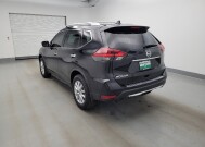 2018 Nissan Rogue in Fairfield, OH 45014 - 18142315 5