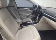 2018 Volkswagen Passat in Indianapolis, IN 46222 - 18142317 21