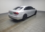 2018 Volkswagen Passat in Indianapolis, IN 46222 - 18142317 10