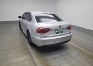 2018 Volkswagen Passat in Indianapolis, IN 46222 - 18142317 5
