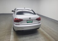 2018 Volkswagen Passat in Indianapolis, IN 46222 - 18142317 6