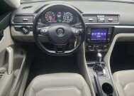 2018 Volkswagen Passat in Indianapolis, IN 46222 - 18142317 22